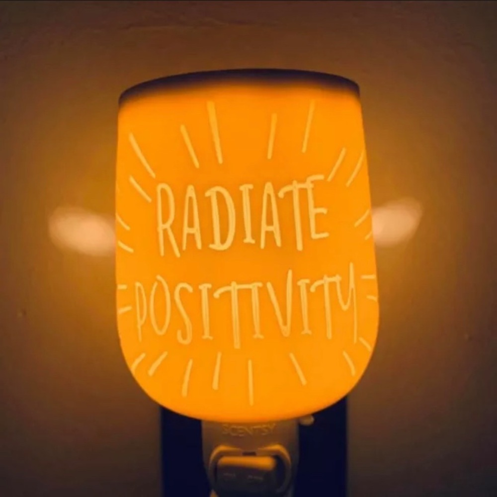 Radiate Positivity Scentsy Mini Warmer
